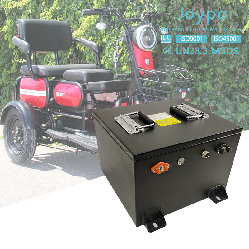 चक्र जीवन 4000 गुना लंबा 48V 50Ah लिथियम बैटरी इलेक्ट्रिक थ्री व्हीलर के लिए 25A चार्ज करंट